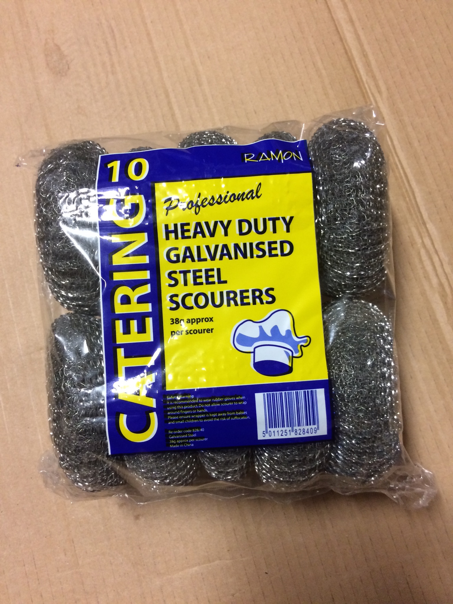 Steel scourers 